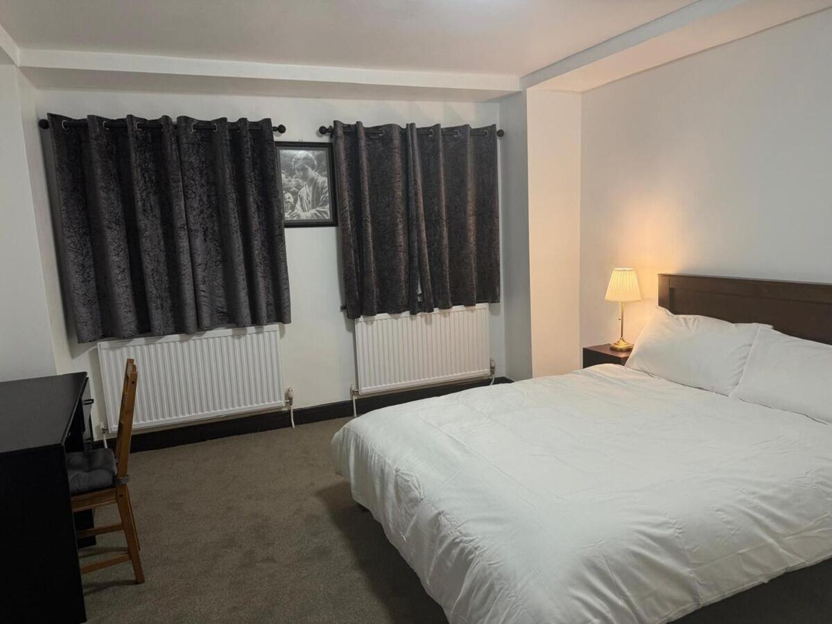 London Stockwell Station Apartment Номер фото